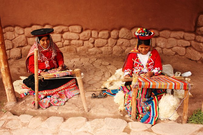 Sacred Valley and Machu Picchu Tour in 2 days with Peru Vip - The train to Aguas Calientes