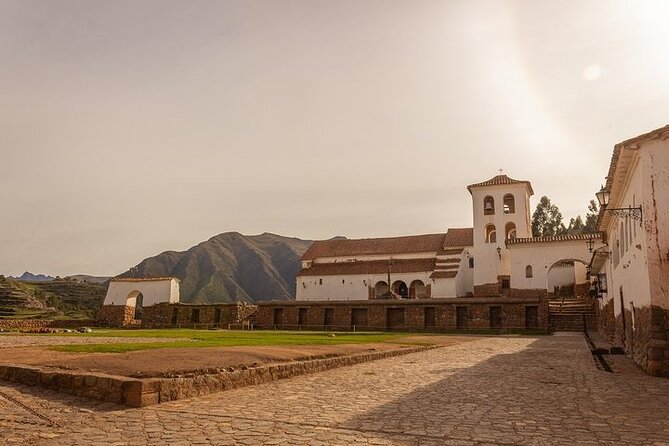 Sacred Valley: Chinchero, Moray, Maras Salt Mines & Ollantaytambo - Urubamba at 12:30 p.m., A Practical Lunch Break