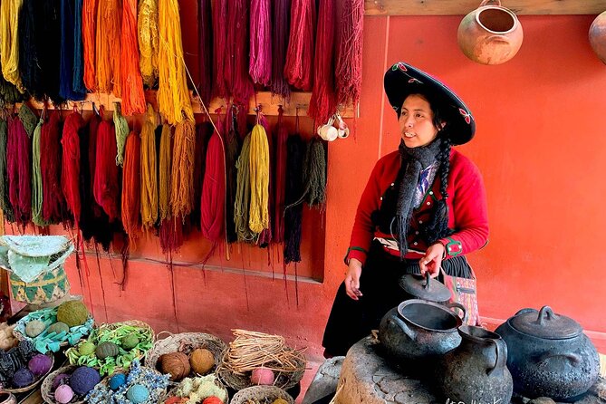 Sacred Valley in private: 1 day of Inca culture and landscapes - Chinchero: textiles, terraces, and useful local context