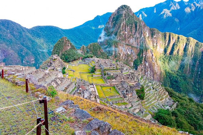 Sacred Valley Tour with Machu Picchu by Panoramic Train 2-Day - The three-hour Machu Picchu visit covers the essential sites