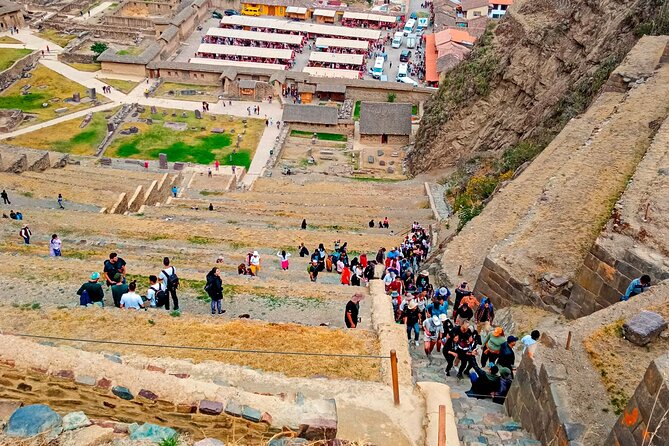 Sacred Valley Tour with Machu Picchu by Panoramic Train 2-Day - Chinchero brings living culture into the first morning
