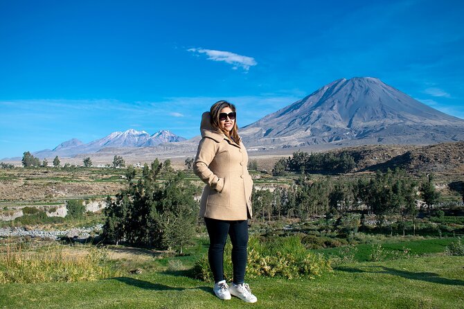 Salinas Lagoon + Mini Volcano DE Lojen - Chiguata’s square and a local breakfast