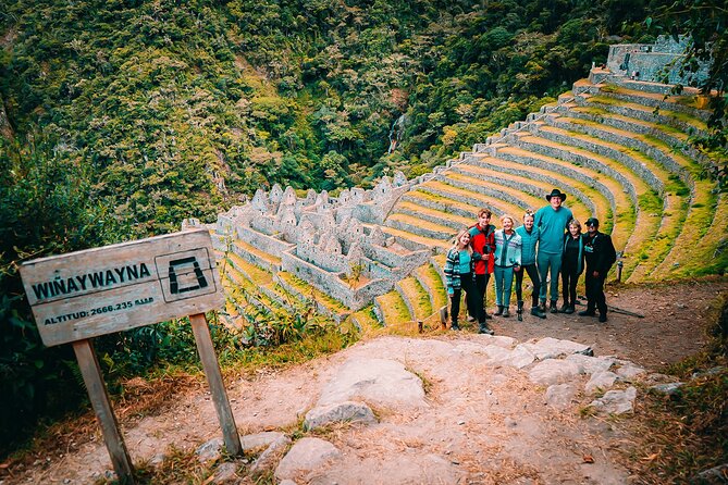 Short Inca Trail to Machu Picchu 2 Days/1 Night - Chachabamba: the first archaeological stop
