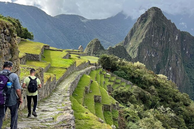 Short Inca Trail To Machu Picchu 2 Days and 1 Night - What the Guides Add