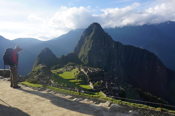 Short Inca Trail to Machu Picchu - 2 days - Glamping Service - The 7:00 am bus to Machu Picchu