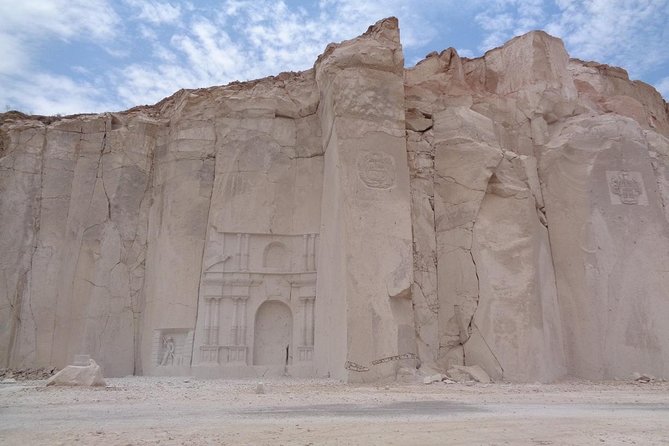 Sillar Route Arequipa Canteras+Quebrada de Culebrillas - How the guide shapes the morning
