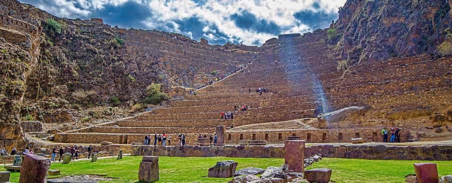 Super Sacred Valley - Maras Salt Mines turn a working site into a view