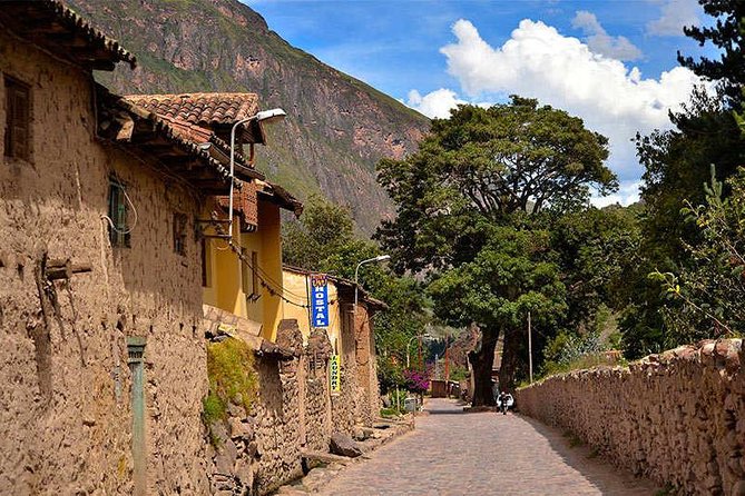 Super Sacred Valley: Chinchero - Salt Mines - Moray & Ollantaytambo - Maras Salt Mines: thousands of pools on one mountainside