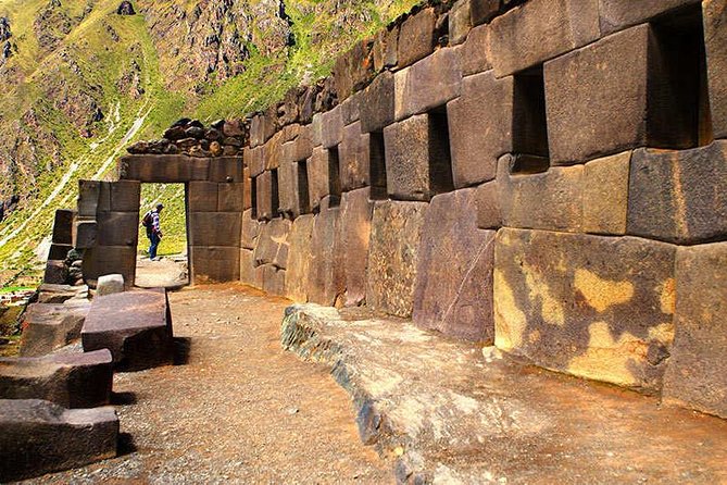 Super Sacred Valley: Chinchero - Salt Mines - Moray & Ollantaytambo - Moray: Inca terraces shaped like giant bowls