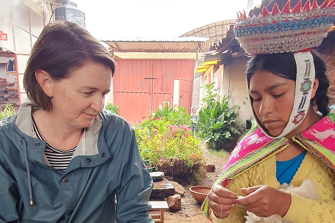 The Textile Workshop Experience in Cusco Region - Spinning wool with a simple Andean tool