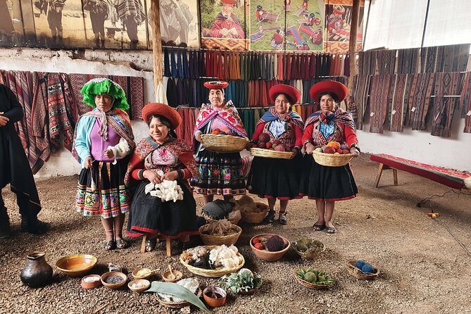 The Textile Workshop Experience in Cusco Region - Weaving your own bracelet or bookmark