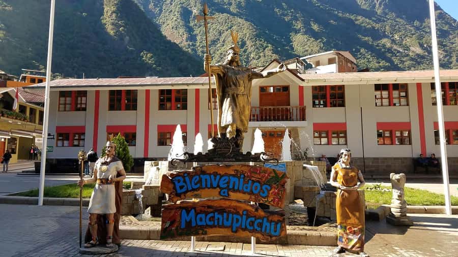 Tour guide in Machu Picchu on Route 2 - Who will enjoy this experience most