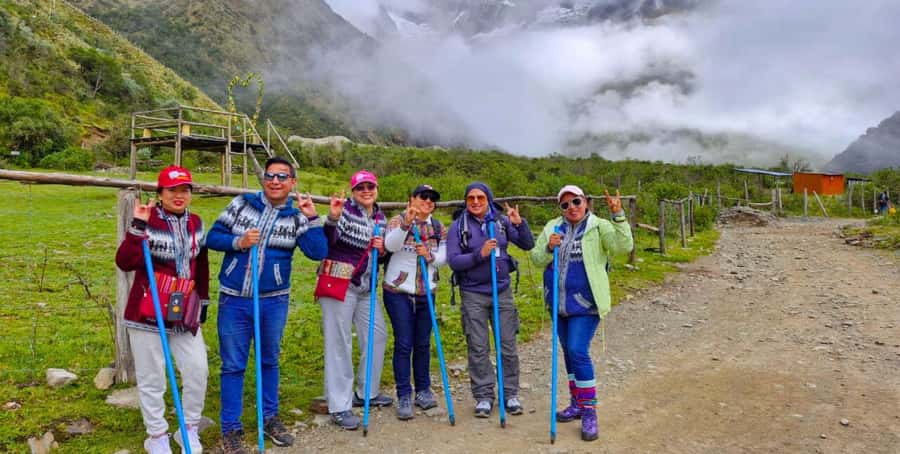 Tour Humantay Lake in Cusco + Breakfast and lunch - Why Humantay Lake is worth the early alarm