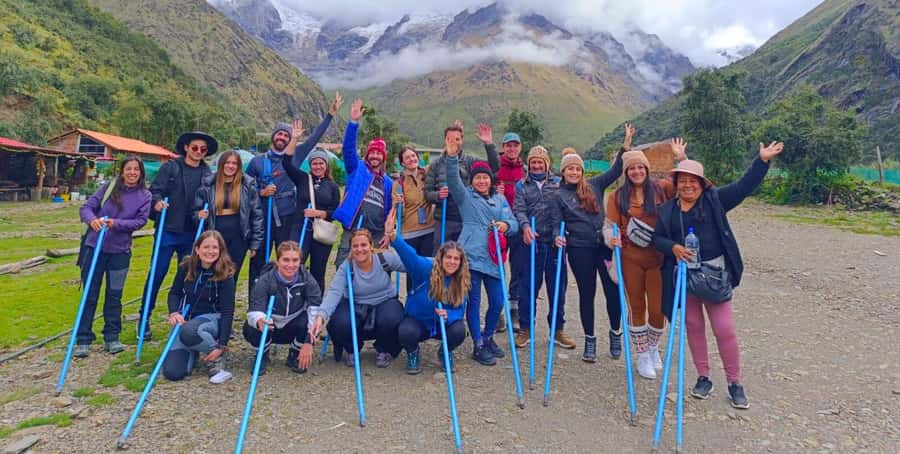 Tour Humantay Lake in Cusco + Breakfast and lunch - Breakfast in Mollepata gives you a useful reset