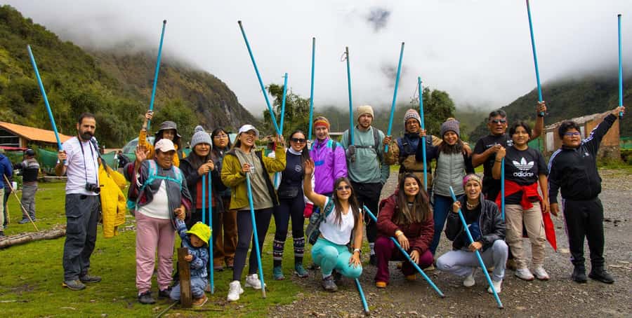 Tour Humantay Lake in Cusco + Breakfast and lunch - Lunch in Mollepata and the ride back to Cusco