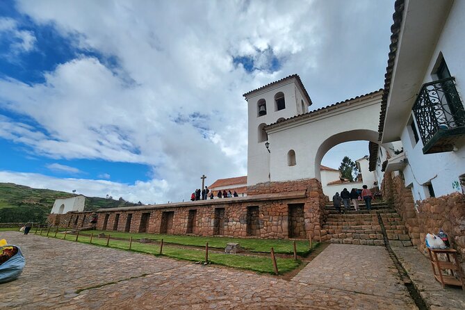 Tour in the Sacred Valley of the Incas with Transfer to Ollantaytambo - Ollantaytambo: A Strong Finish Near the Rails