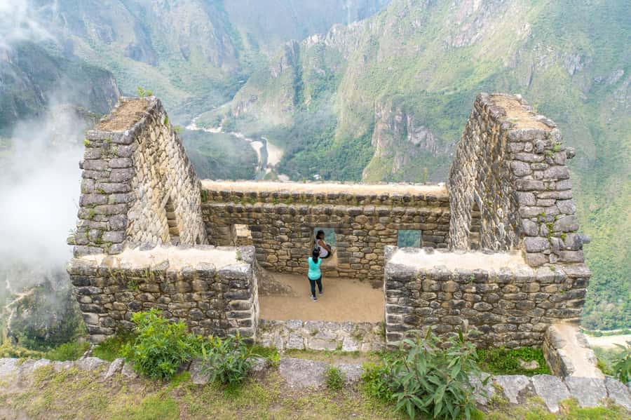 Tour Machu Picchu + Mountain of Huayna Picchu 2 days - Why the two-day format works well