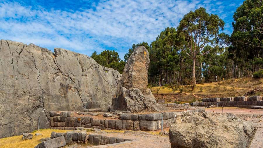 Tour of the most important points in the city of Cusco. - Morning pickup or the 1:00 pm meeting point