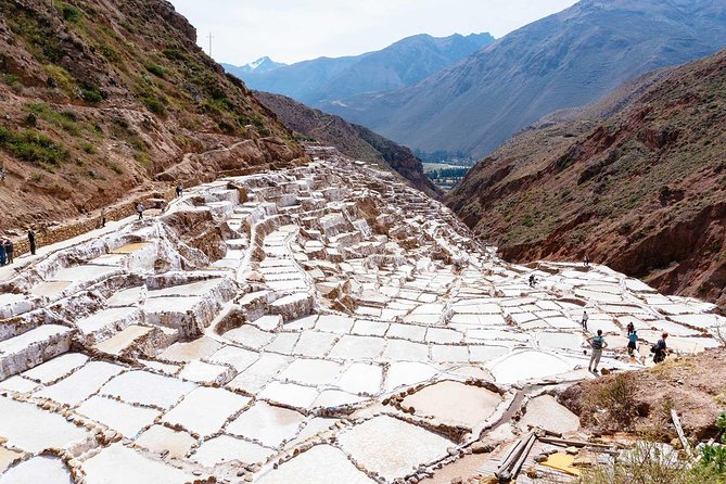 Tour Sacred Valley & Maras - Moray with buffet lunch - The guide can make or break the day