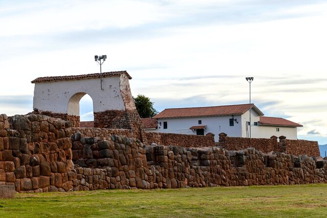 Tour Sacred Valley with Maras and Moray - Urubamba Provides a Real Break at Midday