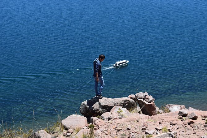 Tour Uros Taquile by normal Boat - Who should book this tour