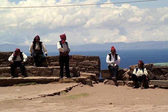 Uros and Taquile Islands on New and Comfortable SpeedBoat - What the guiding adds to the day