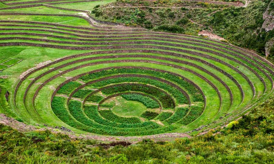 Valle Sagrado:Chinchero, Moray, Maras, Ollantaytambo y Pisac - Chinchero combines Inca stonework and a colonial church
