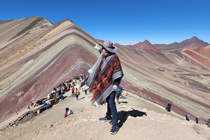 Vinincunca Rainbow Mountain Tour and optional visit to Red Valley. - The optional Red Valley question
