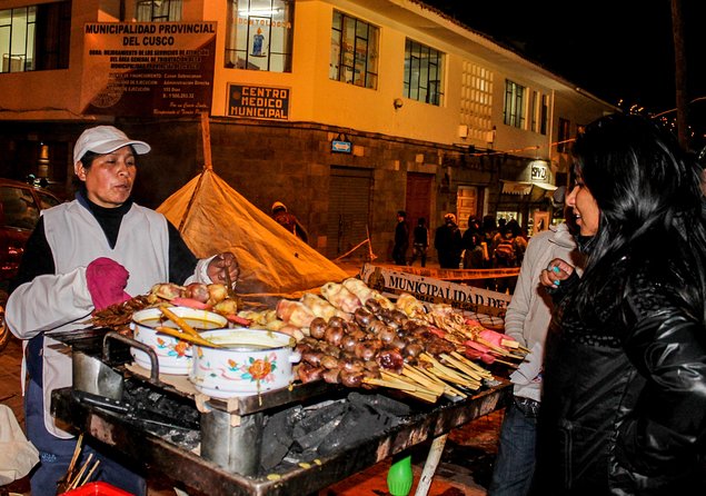 Walking Culinary Experience - Restaurant tastings and the first pisco pairing