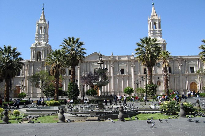 Walking Tour Arequipa Including Santa Catalina Monastery - Why Arequipa works so well on foot